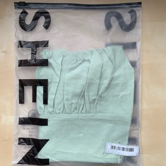 NWOT Shein Cropped Tank Top (US M) - Picture 8 of 8